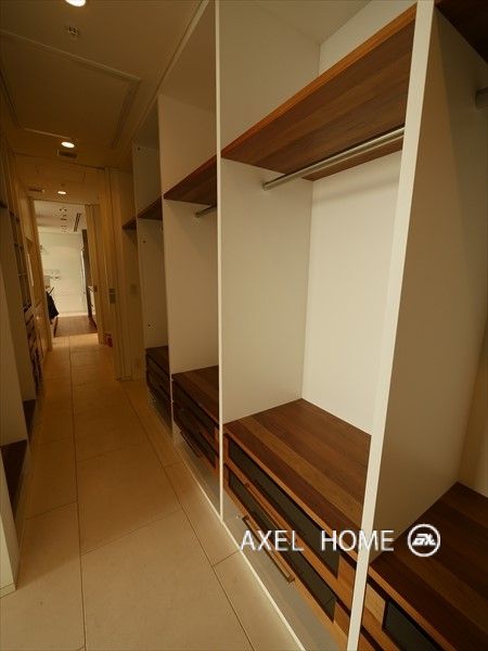 AKASAKA KｰTOWER RESIDENCE (赤坂Kタワーレジデンス)