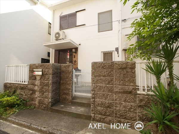 六番町一戸建て