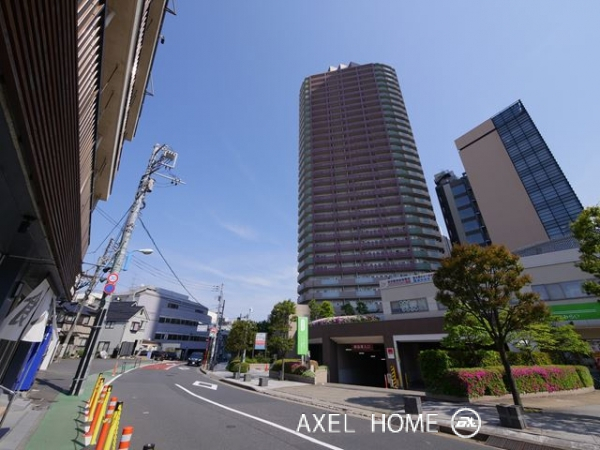 ローレルコート新宿タワー