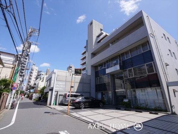 S．COURT (エスコート)