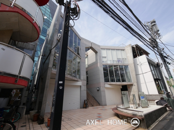 J₋Cube（店舗）