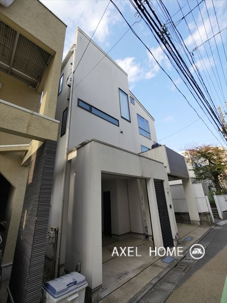 東京都港区元麻布戸建