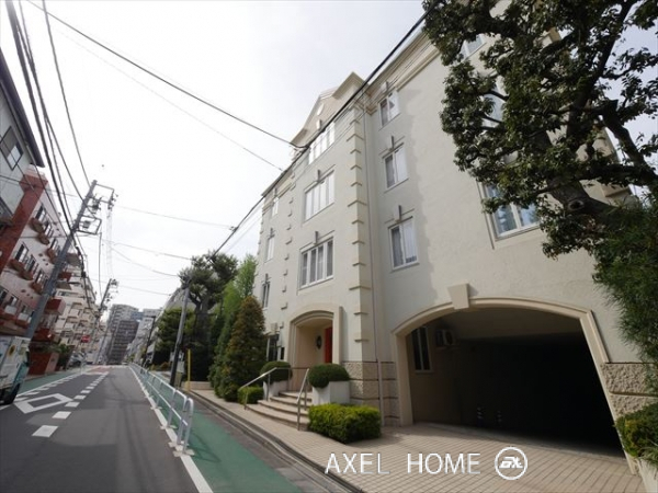 パークコート市谷加賀町