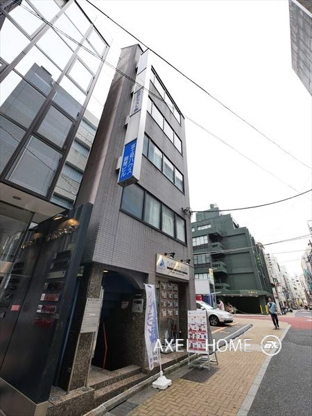 富士見ハウス御苑ビル（住居・事務所）
