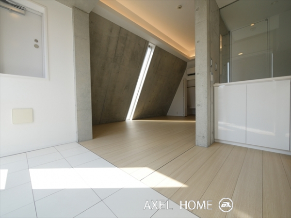 エスセナーリオ表参道( ESCENARIO OMOTESANDO)