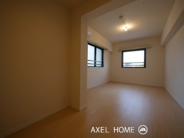 ＡＫＡＳＡＫＡ ＴＭ ＦＬＡＴ