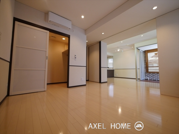 The York House (ザ・ヨークハウス）