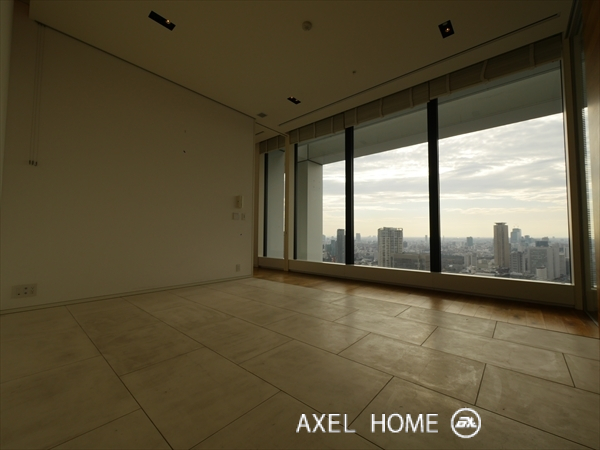 AKASAKA KｰTOWER RESIDENCE (赤坂Kタワーレジデンス)