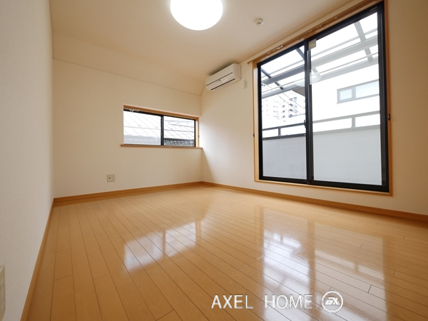 西新宿5丁目住宅