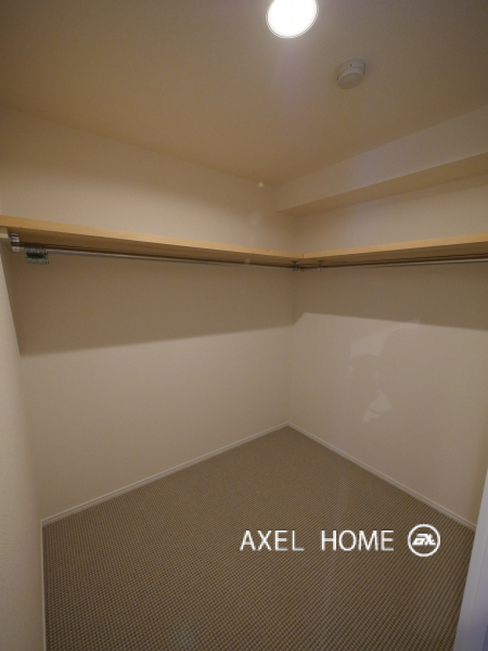 ＡＫＡＳＡＫＡ ＴＭ ＦＬＡＴ