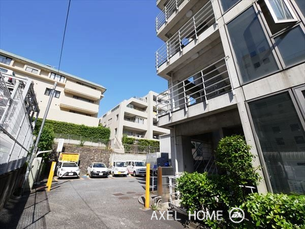 市ヶ谷フラッツ