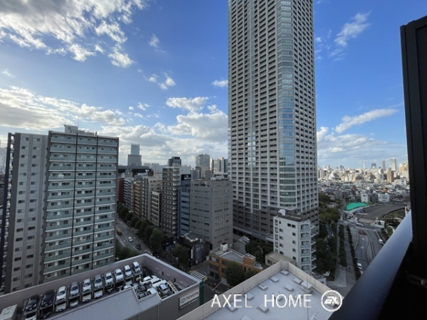 ZOOM新宿御苑前 (ズーム新宿御苑前)