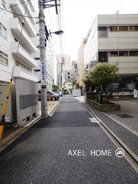 ZOOM市谷本村町