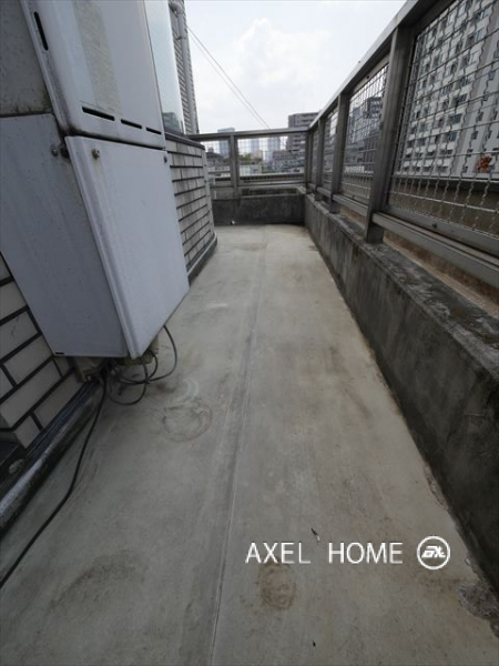 六番館