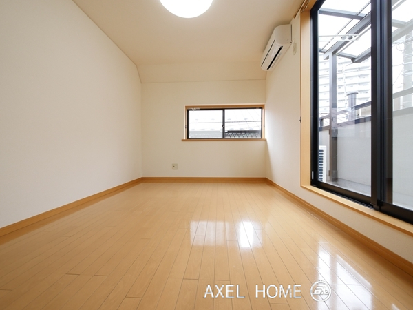 西新宿5丁目住宅