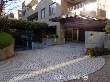青山北町パーク・マンション