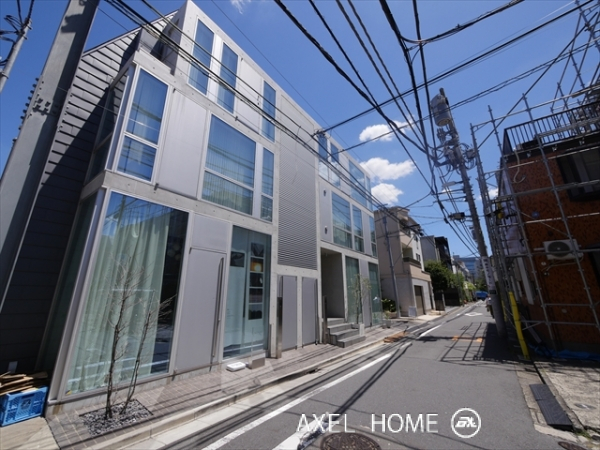 エスセナーリオ表参道( ESCENARIO OMOTESANDO)