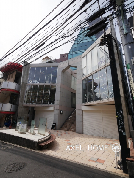 J₋Cube（店舗）