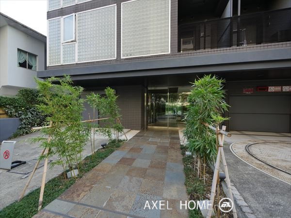アパートメンツ元麻布内田坂