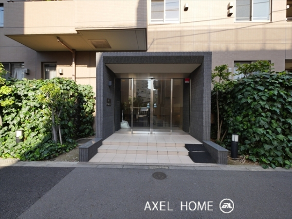 コートレアル三田綱町