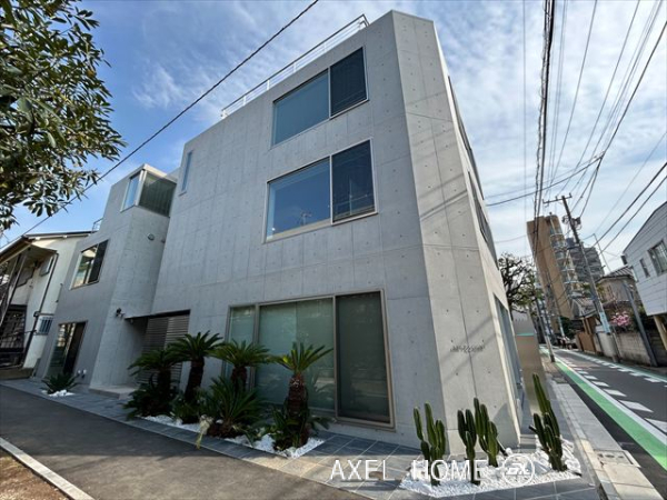 ARK PICCIONE東新宿（アークピッチョーネ東新宿）