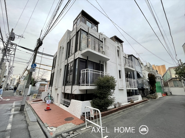 メゾン岡田