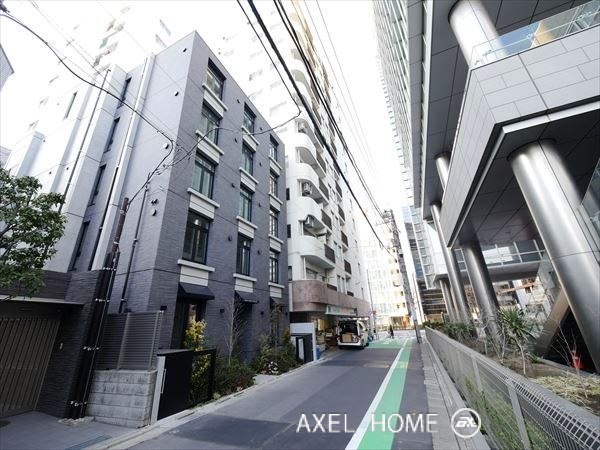 LAPiS COURT YOTSUYA (ラピスコート四谷)