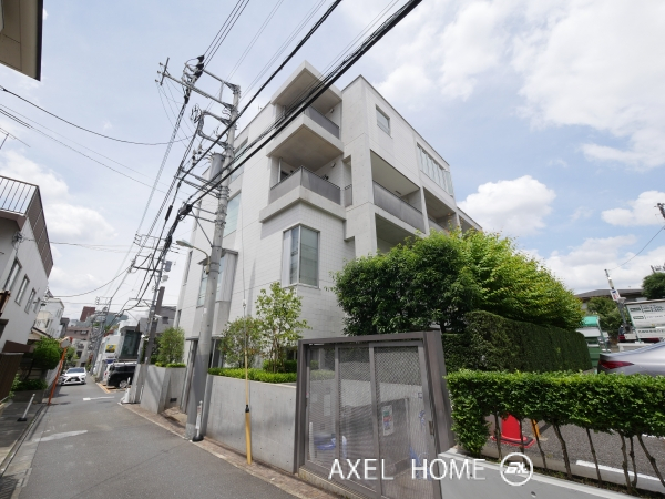 ＬＡＴＴＩＣＥ　ＪＩＮＧＵＭＡＥ　（ラティス神宮前）　