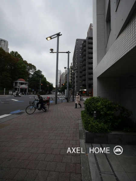 ラコント新宿セントラルパークアパートメント