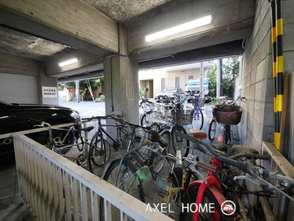 原宿リビン　(事務所・住居)　　