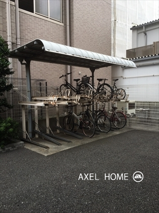 エクセルシオール新宿余丁町