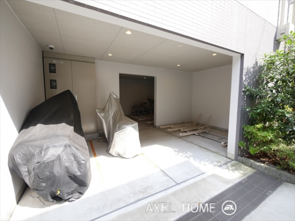 ランヴィ四谷三栄町　