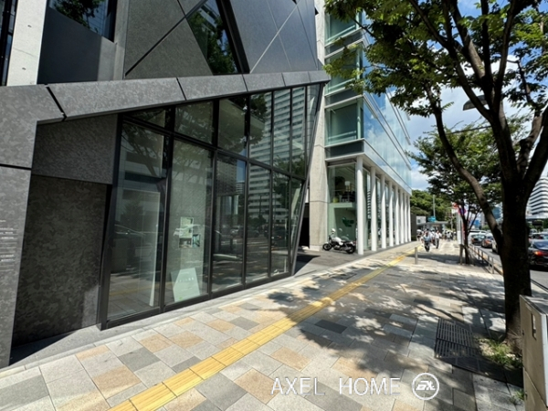 R³aoyama (アールキューブ青山)
