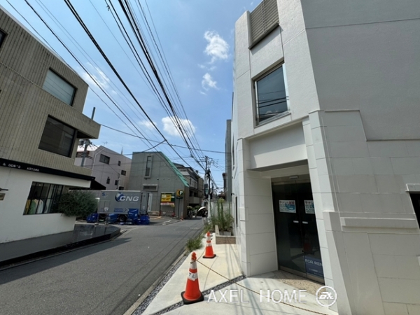 NK AOYAMA (エヌケー青山)