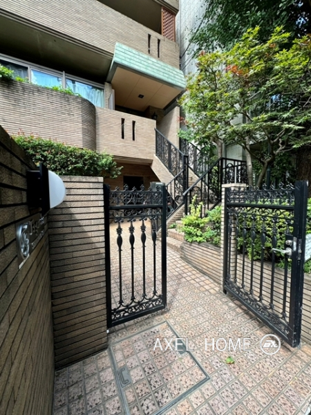 T's garden信濃町 (ティーズガーデン信濃町)
