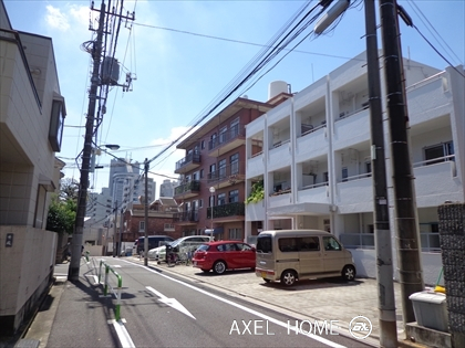 西片町アパートメント
