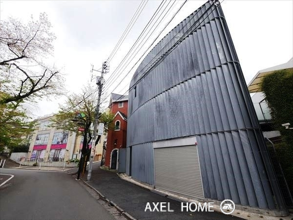 神宮前３丁目キャットストリート沿い１棟ビル　（店舗・事務所）
