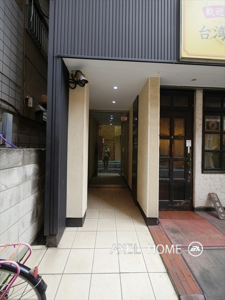 ＺＥＥＫＳ四谷坂町ビル（事務所）