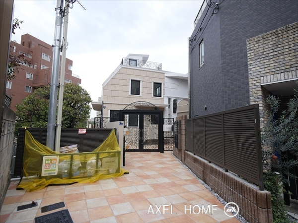 M.A HILLS AKASAKA