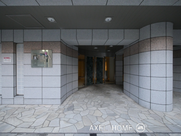 ガーラ・ステーション新宿御苑前