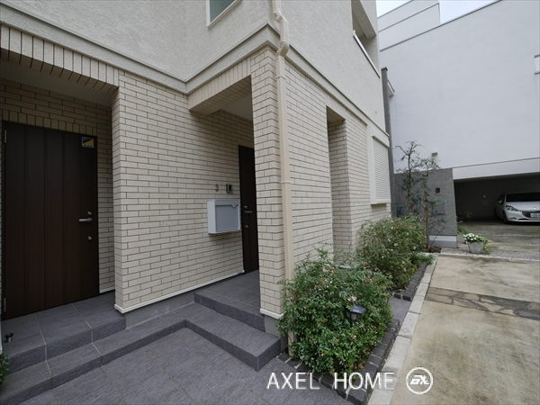 内藤町ガーデンコート　（住居・事務所）
