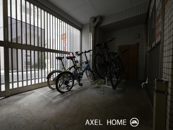 アクサス大手町ラクシーズ
