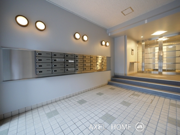 麹町三丁目ハウス