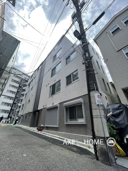 COMPOSITE新宿三丁目 (コンポジット新宿三丁目)