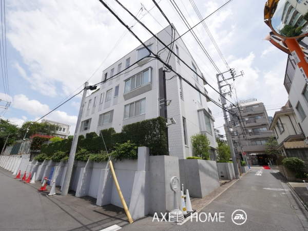 ＬＡＴＴＩＣＥ　ＪＩＮＧＵＭＡＥ　（ラティス神宮前）　