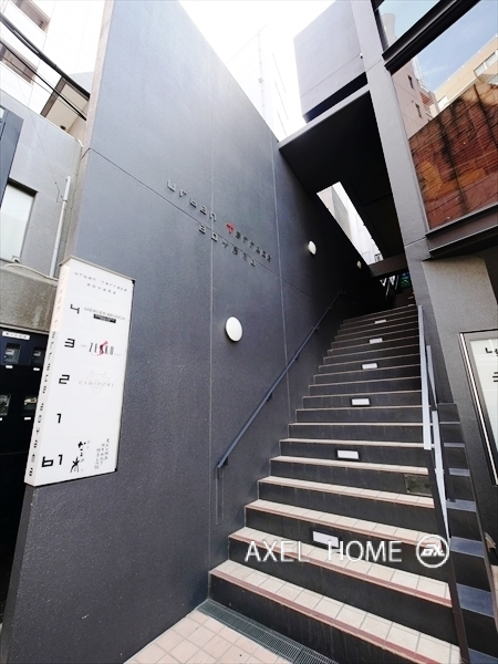 アーバンテラス青山　（店舗）