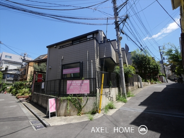 メゾン神宮前