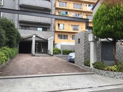 エクセルシオール新宿余丁町