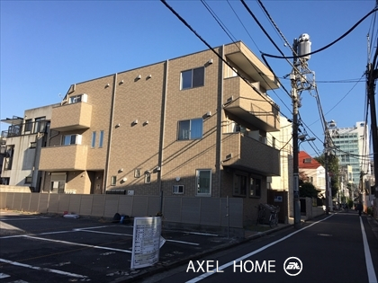 ＹＳ表参道　（ワイエスオモテサンドウ）