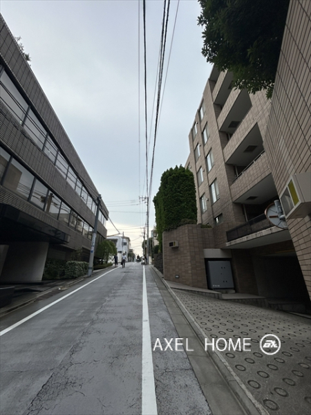 ヴェーゼント市ヶ谷